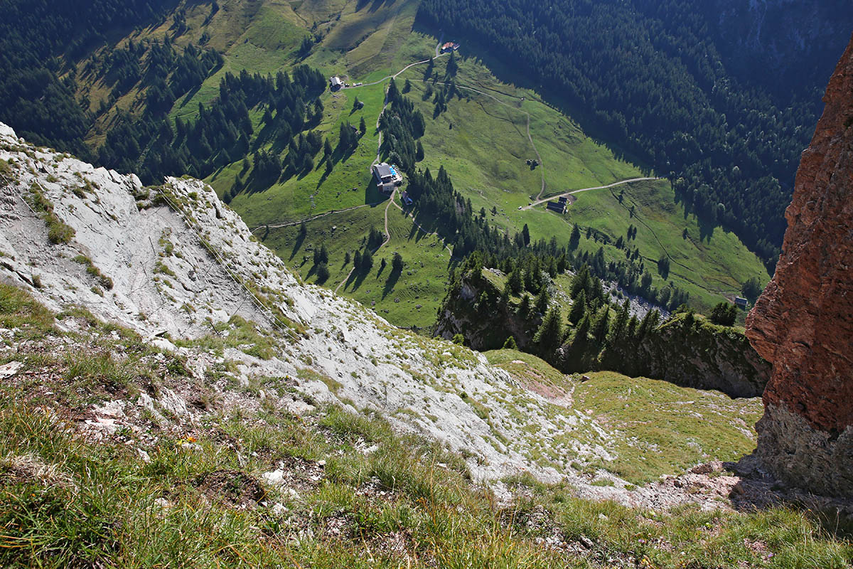 Hiking the Large Mythen (Canton of Schwyz) (5)