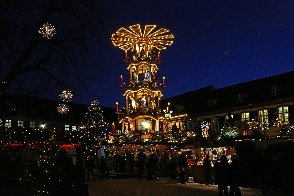 Pre-Christmas Season in Basel (5)