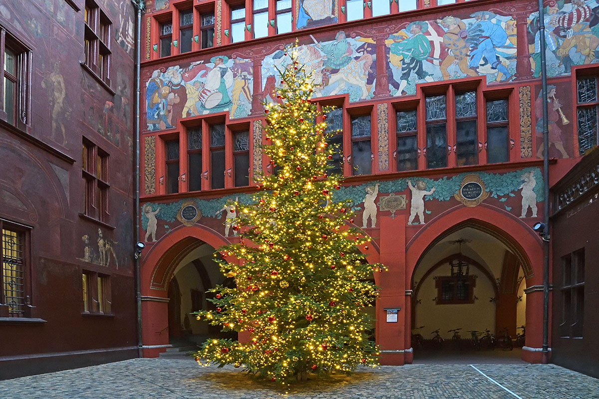 Pre-Christmas Season in Basel (8)